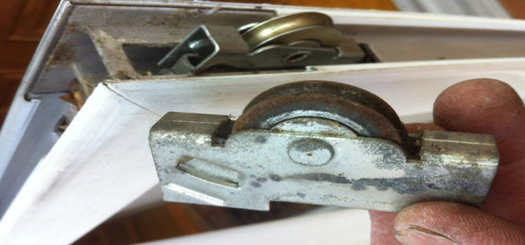screen door roller repair in Castroville